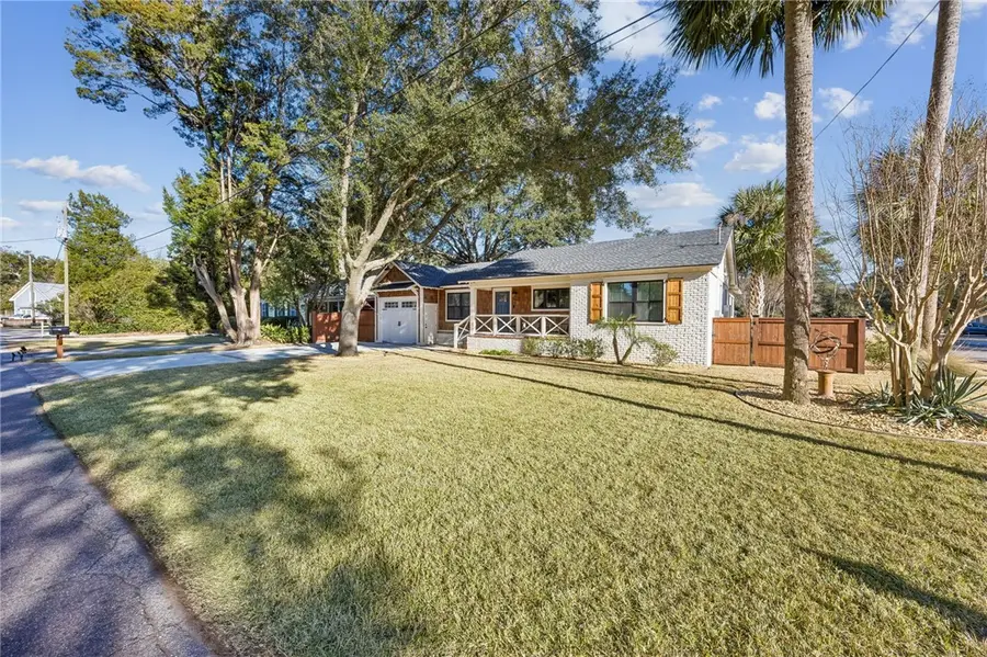 502 & 502 1/2 Ashantilly Avenue, Saint Simons Island, GA 31522 - #2