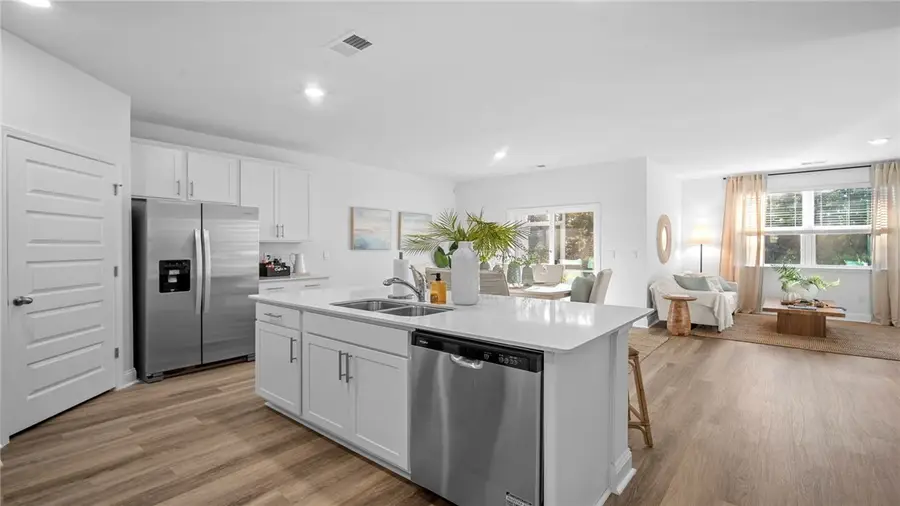 1077 Lakes Boulevard, Brunswick, GA 31525 - #3