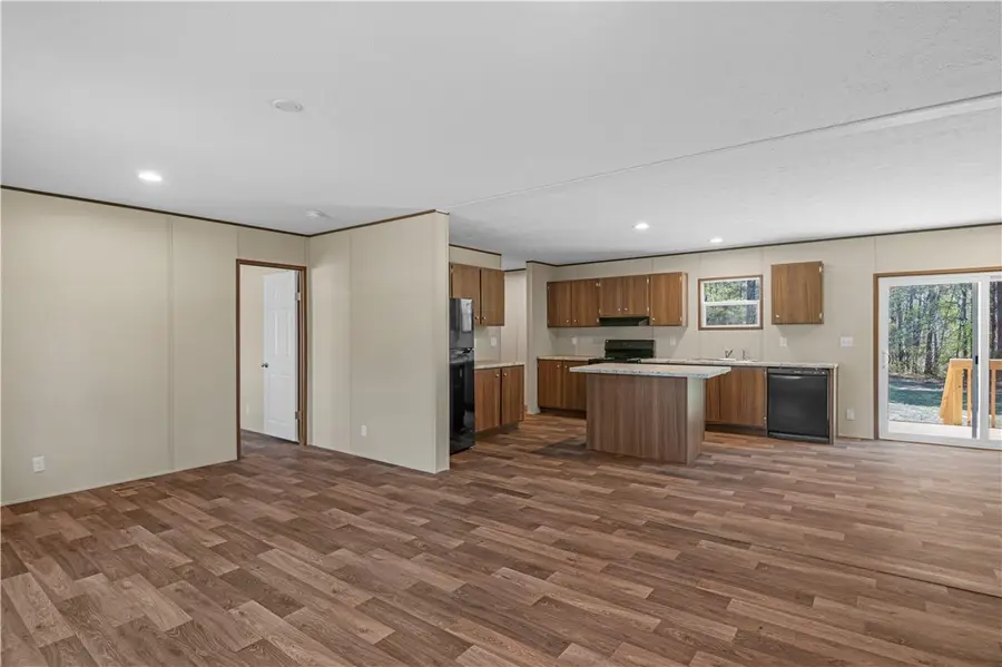 24 Virginia Road, Hinesville, GA 31313 - #3