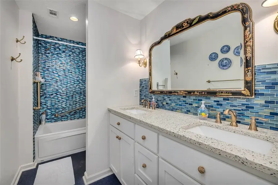 548 Oglethorpe Avenue #11, Saint Simons Island, GA 31522 - #3