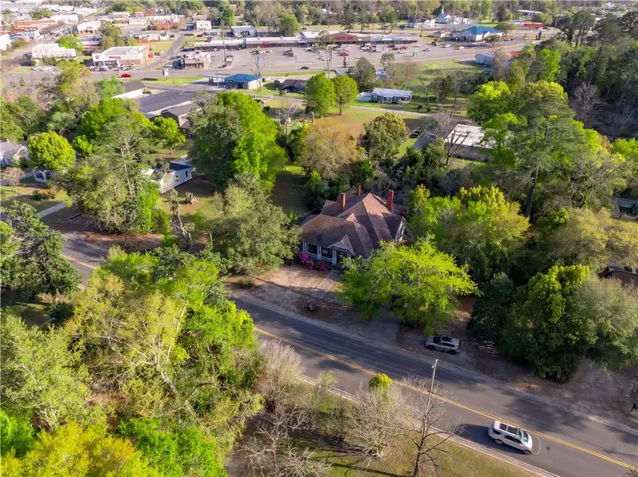 241 Strickland Avenue, Blackshear, GA 31516 - #3