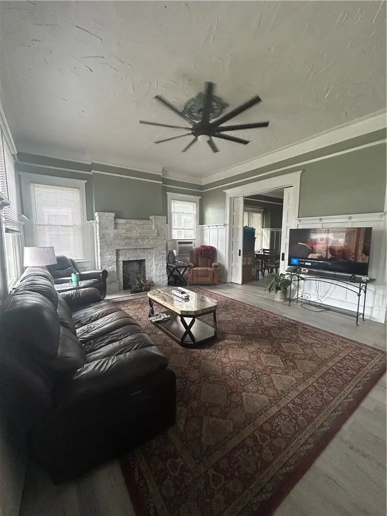 909 Gilmore Street, Waycross, GA 31501 - #2