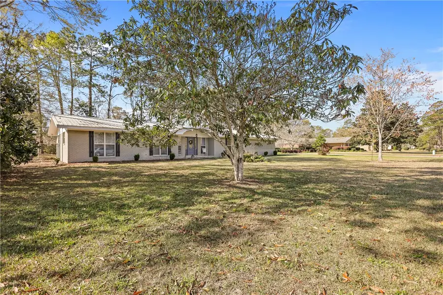 121 Glynn Street, Jesup, GA 31545 - #2