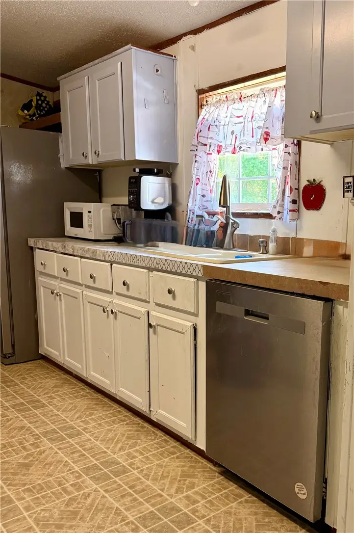 6910 Greenfield Road, Blackshear, GA 31516 - #2