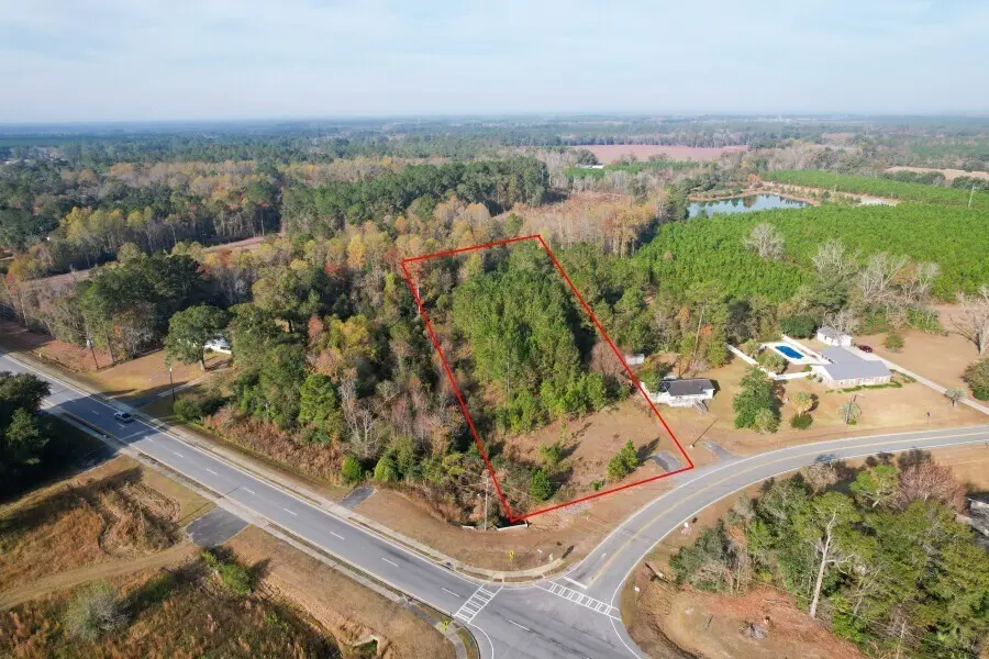 102 Highsmith Avenue, Screven, GA 31560 - #1