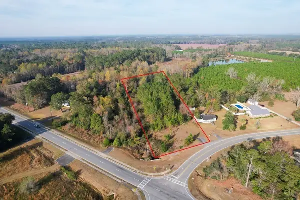 102 Highsmith Avenue, Screven, GA 31560