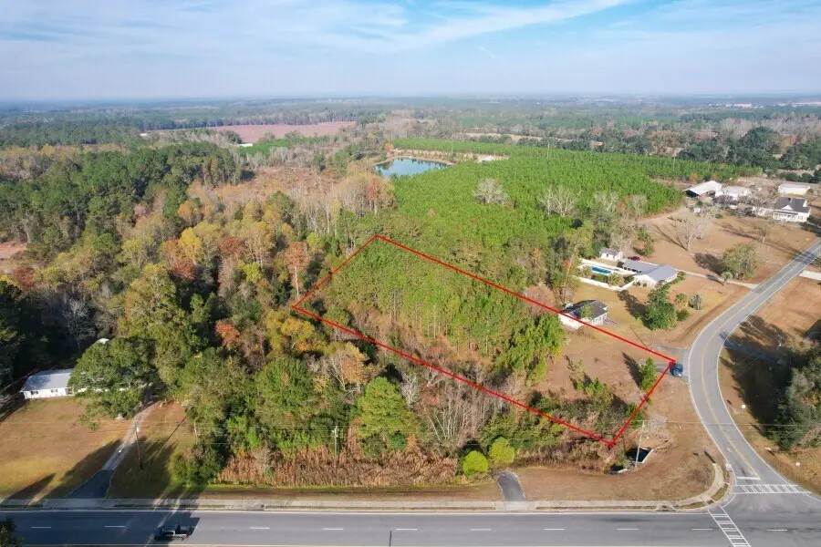 102 Highsmith Avenue, Screven, GA 31560 - #3