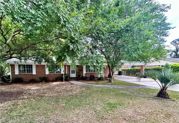 402 Pineview Drive, Waycross, GA 31501