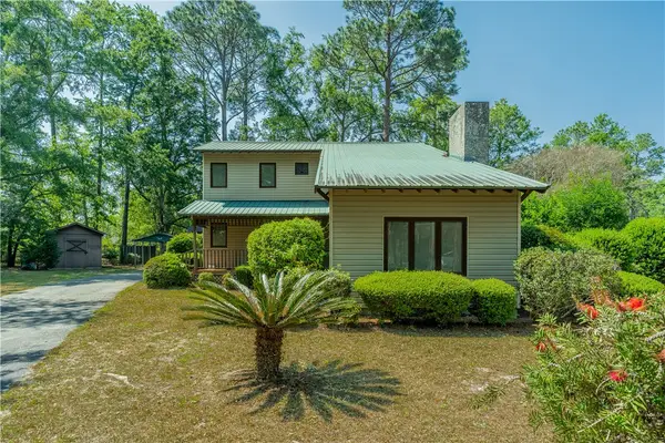 930 Lakeview Drive, Blackshear, GA 31516