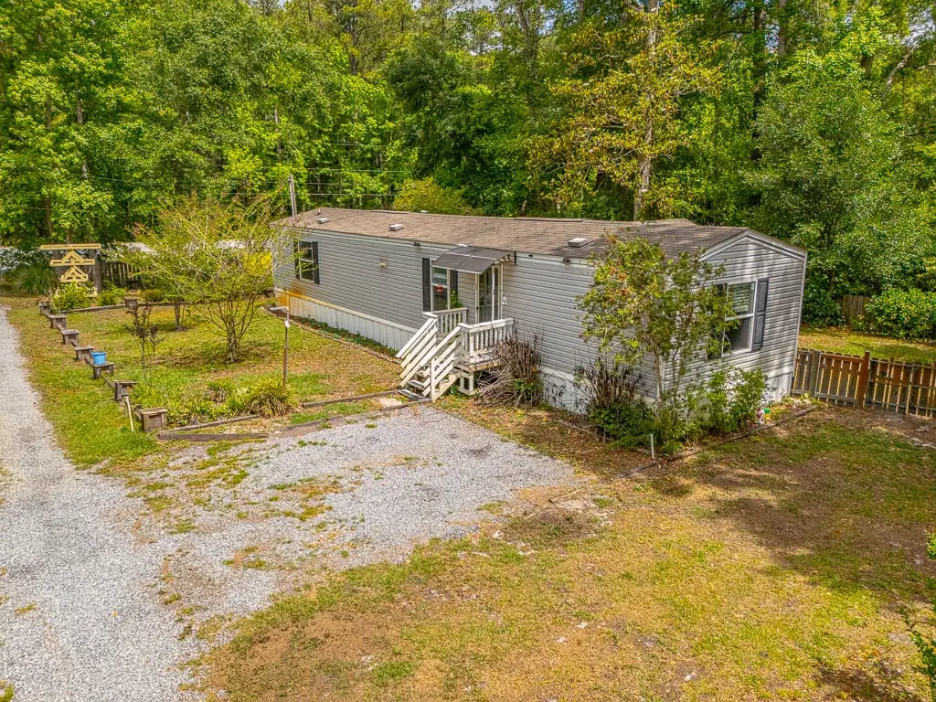 23 Louise Lane, Waverly, GA 31565 - #1