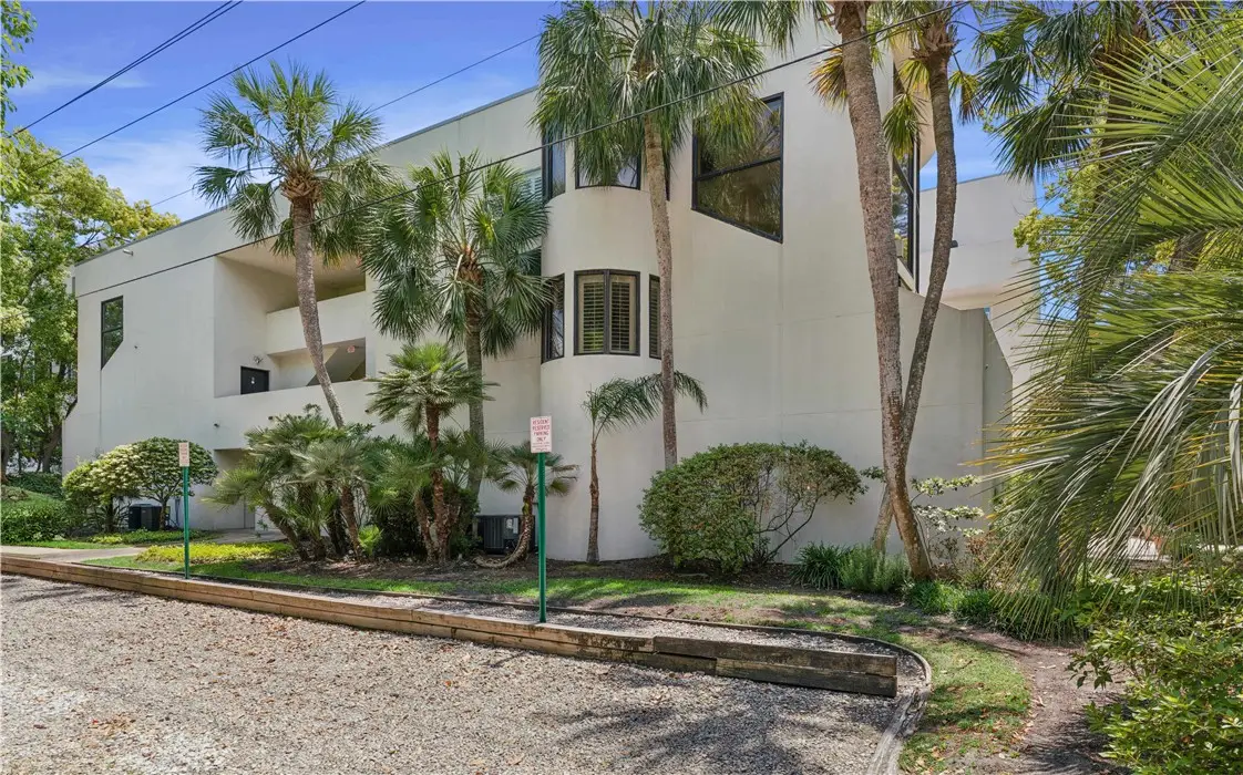 540 Oglethorpe Avenue #10, Saint Simons Island, GA 31522 - #1