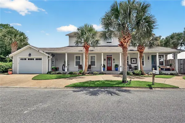 30 Admirals Cove, St Simons Island, GA 31522