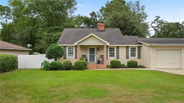 137 Oak Villa Drive, Jesup, GA 31545