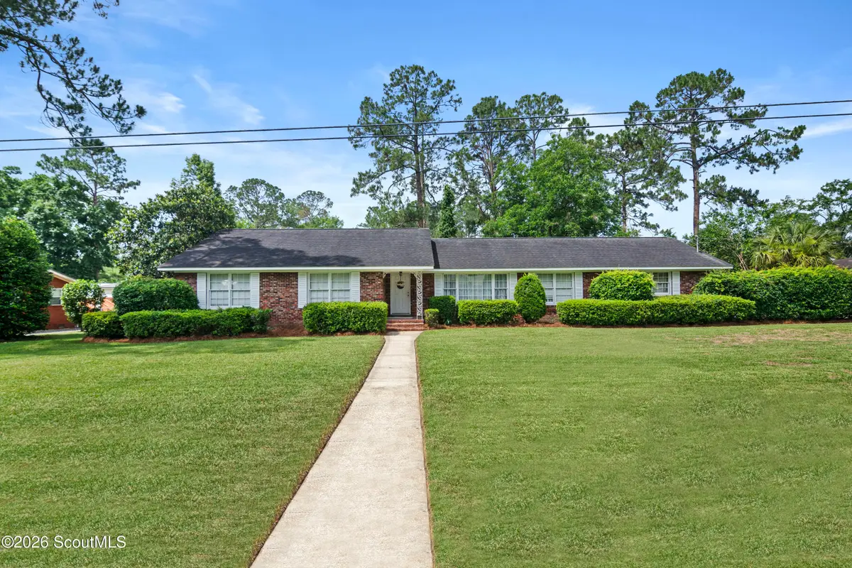 147 W Magnolia Street, Jesup, GA 31545 - #1