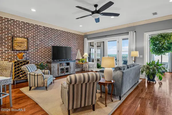 107 Broad Street #C, Darien, GA 31305