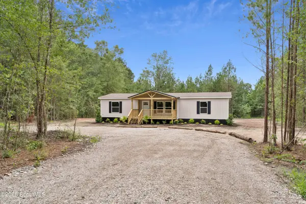 5 N Riverhill Trail, Brunswick, GA 31525