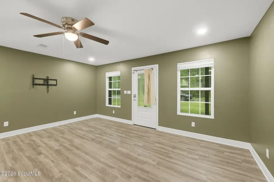 619 Red Hawk Drive, Waynesville, GA 31566 - #2