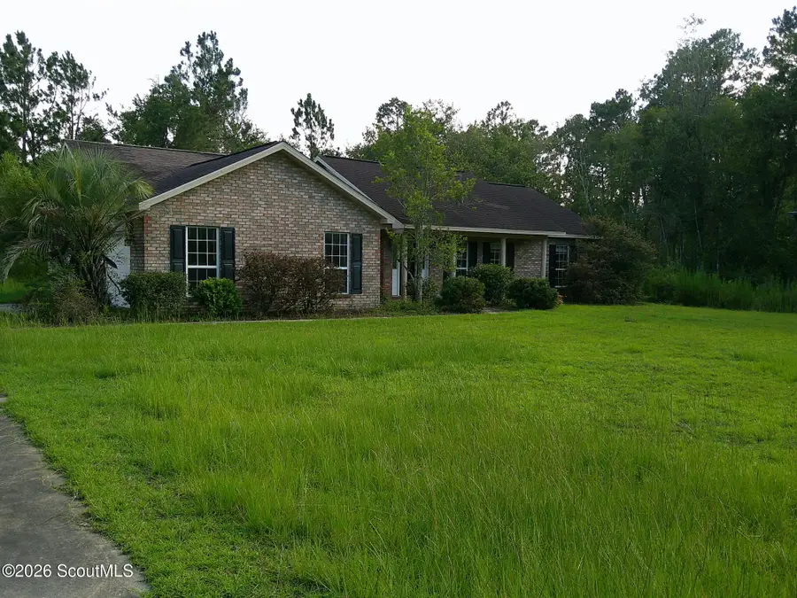 586 Corey Street, Baxley, GA 31513 - #2