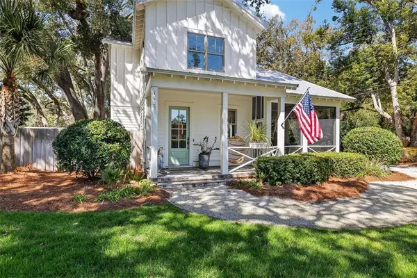 1925 Frederica Road, St. Simons Island, GA 31522