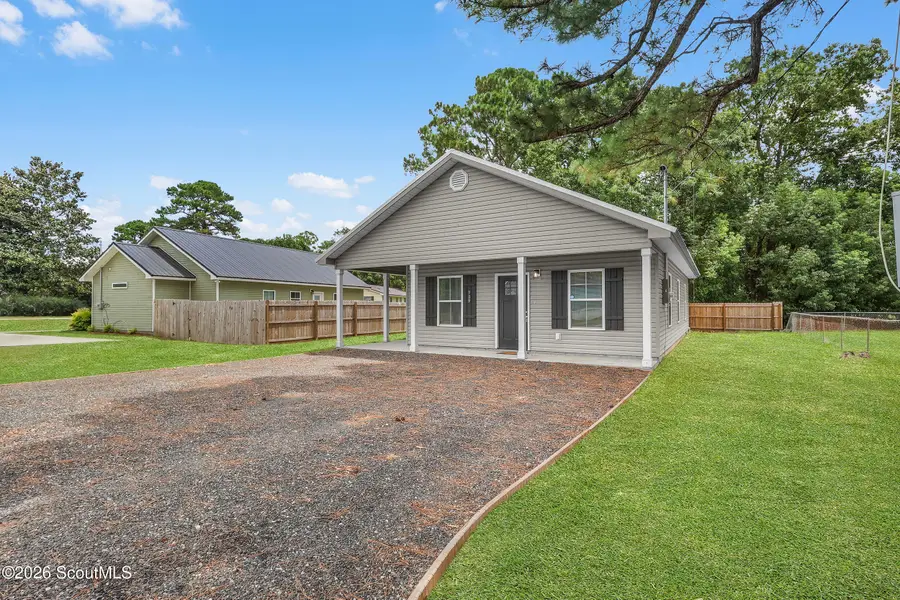 909 E 3rd Street, Darien, GA 31305 - #2