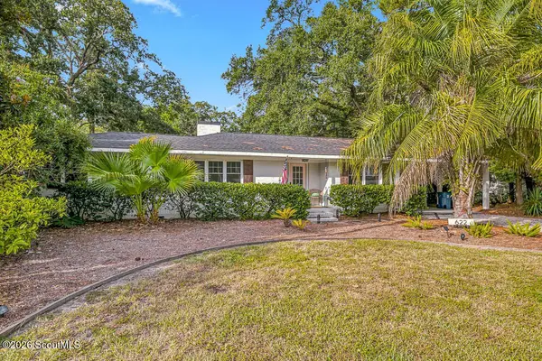 622 Dellwood Avenue, St. Simons Island, GA 31522