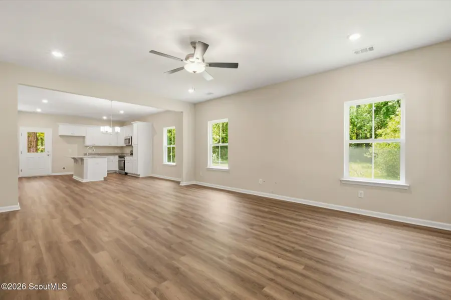 1302 Kentucky Street, Darien, GA 31305 - #3