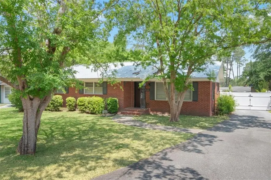 1011 Cherokee Circle, Waycross, GA 31501 - #2