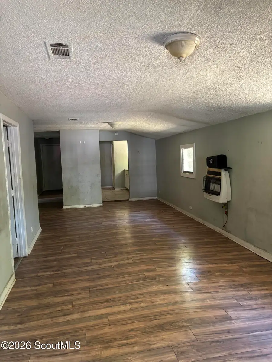 921 Gordon Street, Brunswick, GA 31520 - #3
