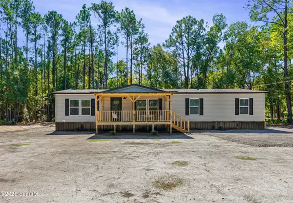 1052 Austin Place Se, Darien, GA 31305