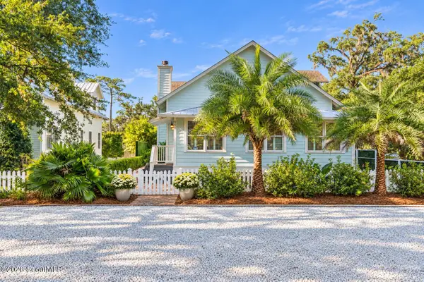 540 Magnolia Avenue, St. Simons Island, GA 31522
