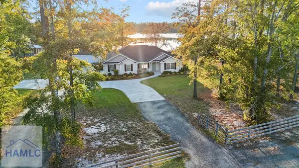 17082 Hwy 341, Hortense, GA 31543