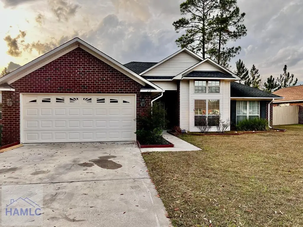 217 Slayton Circle, Hinesville, GA 31313 - Image #1