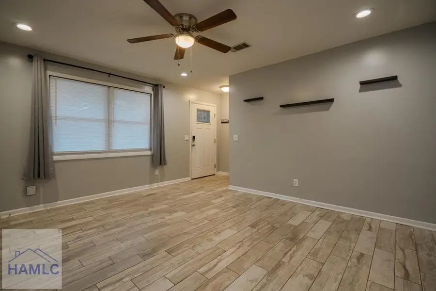 1042 Live Oak Drive, Hinesville, GA 31313 - Image #3