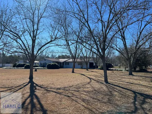 178 Dreggors Lane, Glennville, GA 30427