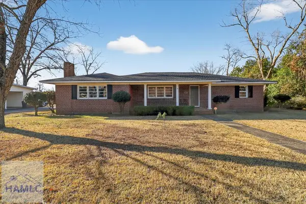 111 Banks Street, Glennville, GA 30427