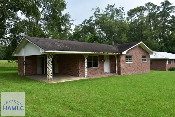 305 S Baker Street, Glennville, GA 30427