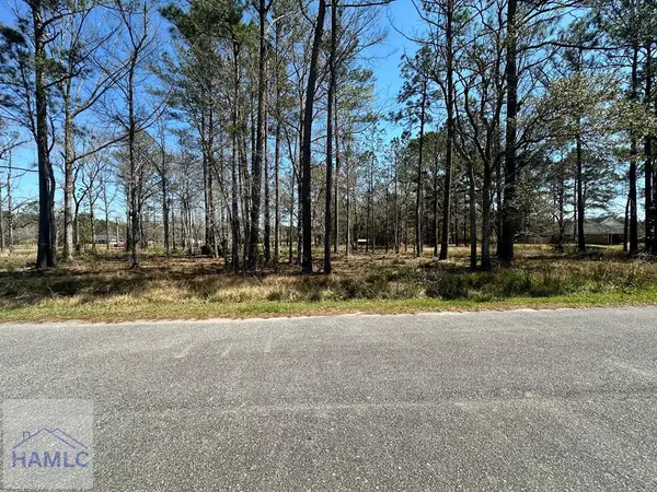 102 Trail South, Midway, GA 31320