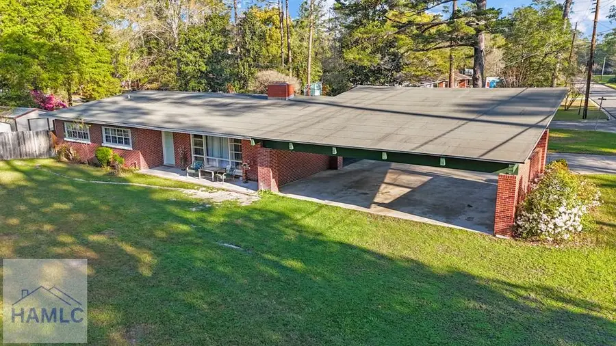 324 Harper Street, Jesup, GA 31546 - #3