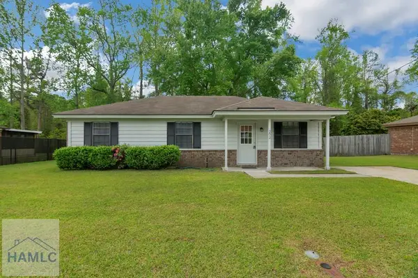 202 Sequoia Circle, Hinesville, GA 31313