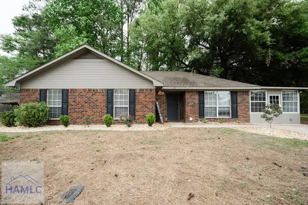 65 Angie Street Ne, Hinesville, GA 31313