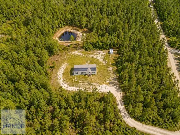 1440 Vic Waters Road, Townsend, GA 31331