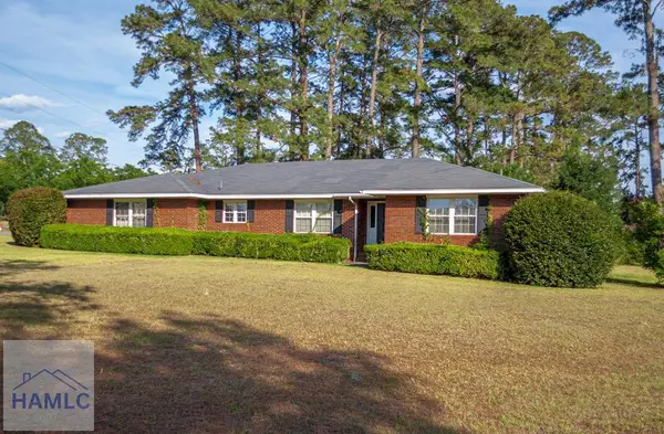 105 Edgewood Road, Glennville, GA 30427