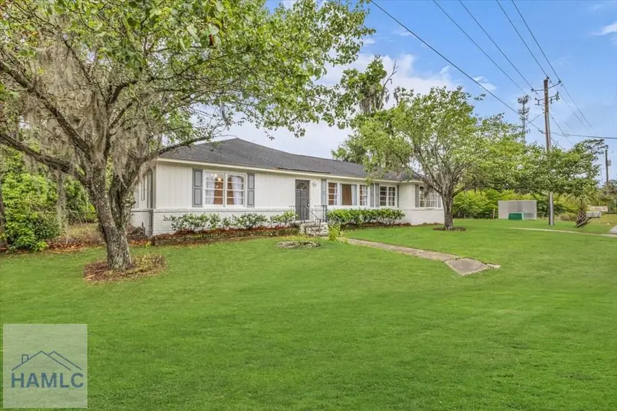 2223 East Derenne Avenue, Savannah, GA 31406 - #2