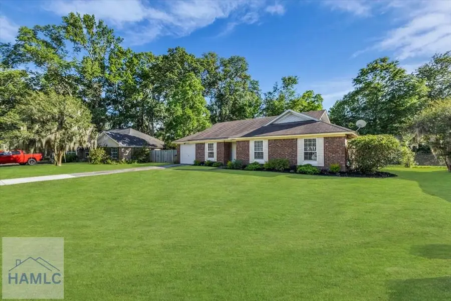 40 Whippoorwill Lane East, Richmond Hill, GA 31324 - #3