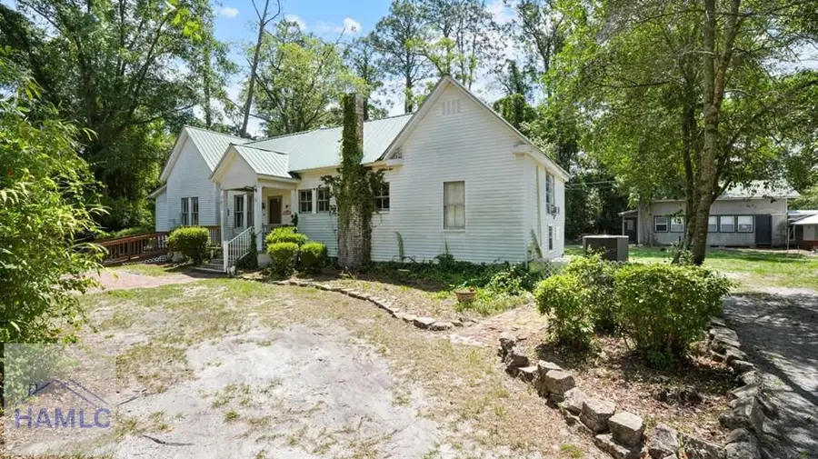 417 Hickory Street, Jesup, GA 31546 - #3