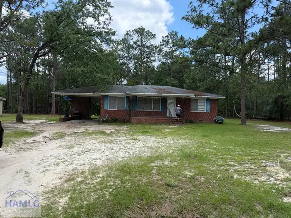 332 Thigpen Drive, Swainsboro, GA 30401