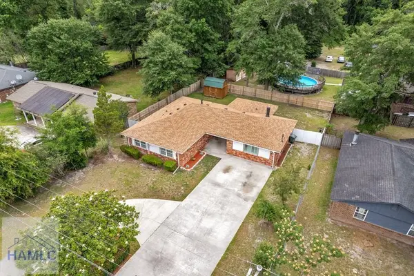 1046 Live Oak Drive, Hinesville, GA 31313