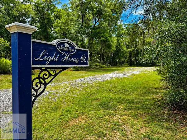 24 Lighthouse Lane, Darien, GA 31331