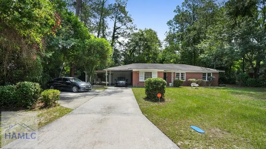 136 Groveland Street, Jesup, GA 31545 - #3