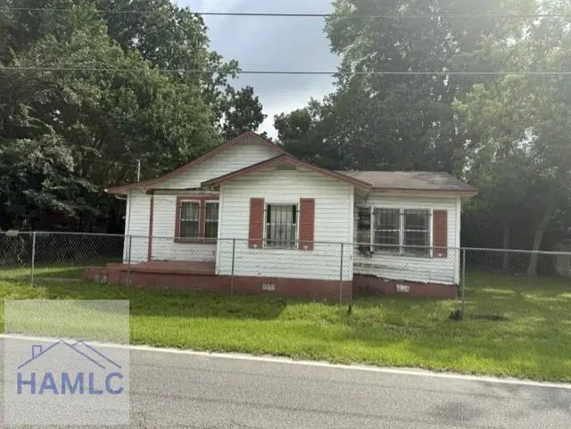 247 Railroad Street, Jesup, GA 31546 - #1